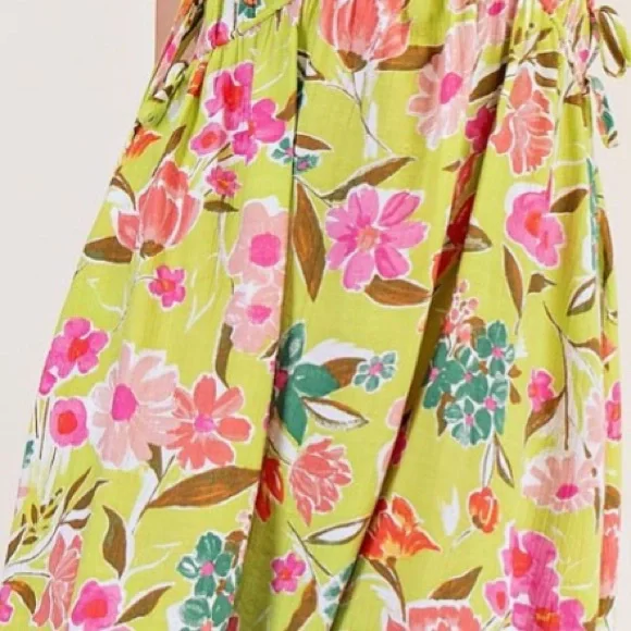 💕 NEW! Easel Floral Maxi Dress in Green and Pink - Picture 5 of 6